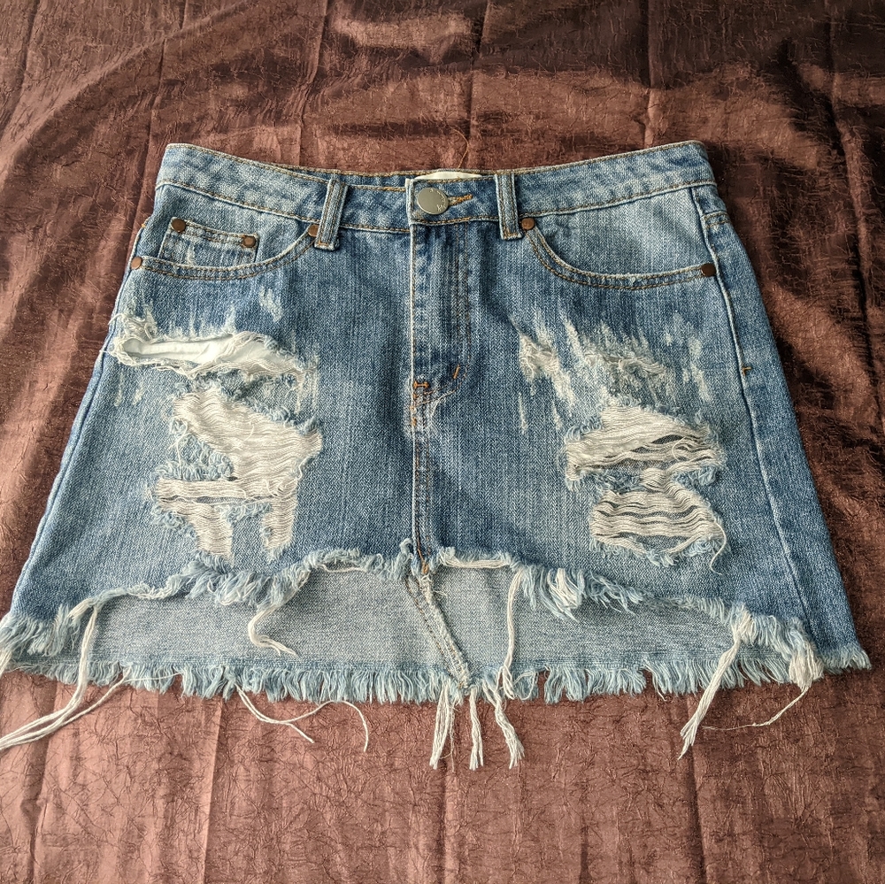Signature Eight distressed denim mini skirt S